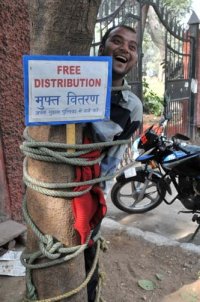Aman Kashyap, in happier times at Jantar Mantar. His friend Mustafa Quraishi says Jantar Mantar isn't going to be the same anymore!